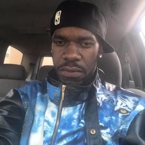 Meet your Posher, Derrick